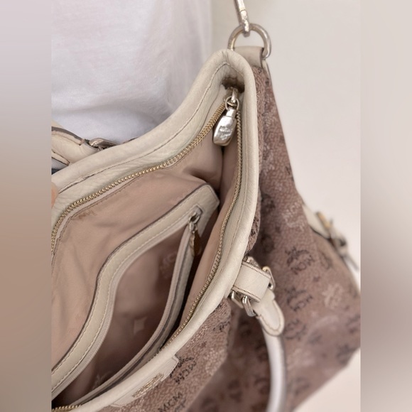 🔥Vintage MCM Brown Canvas Crossbody - Picture 16 of 16